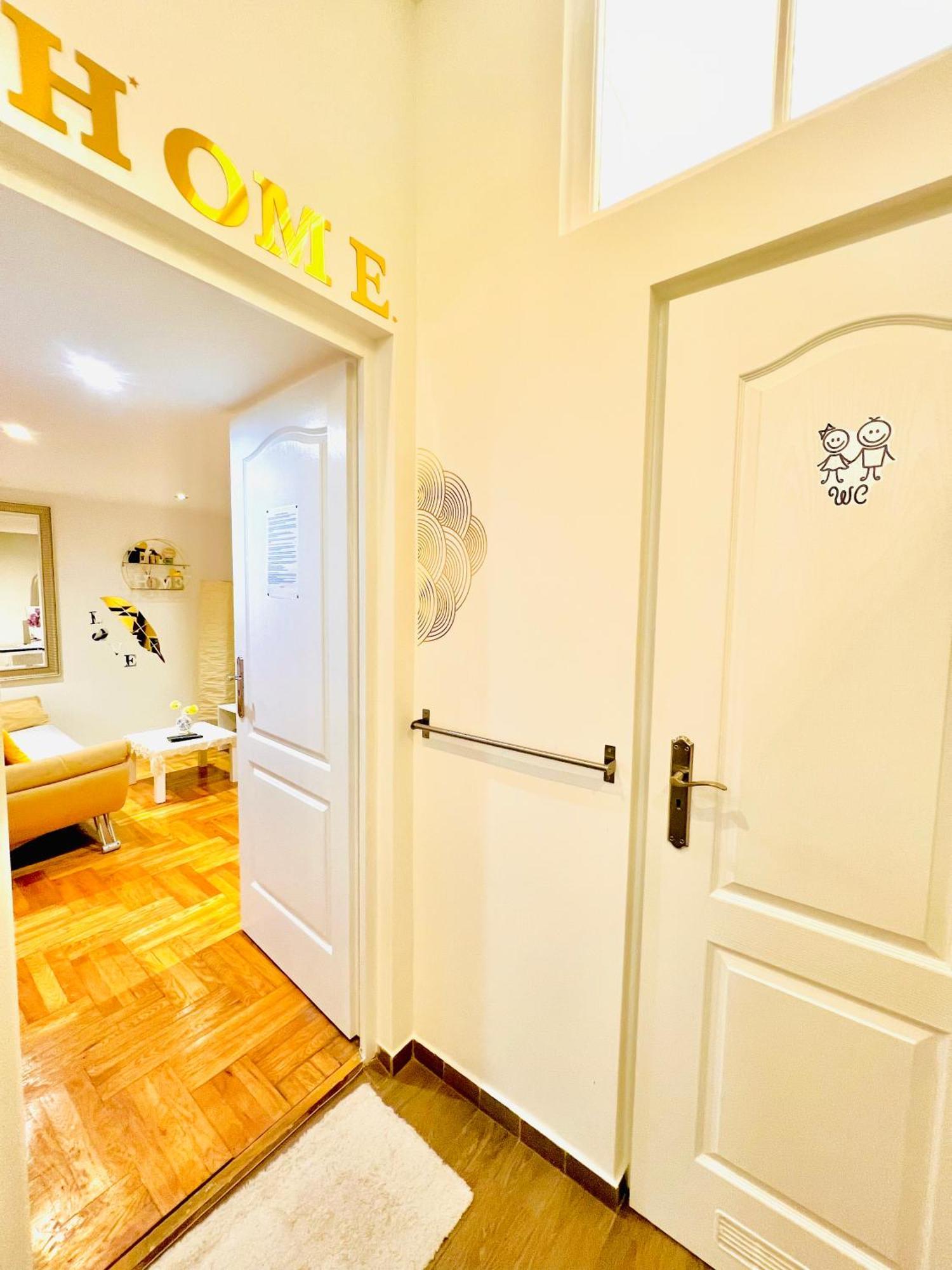 Chloe Apartment Budapest Bagian luar foto